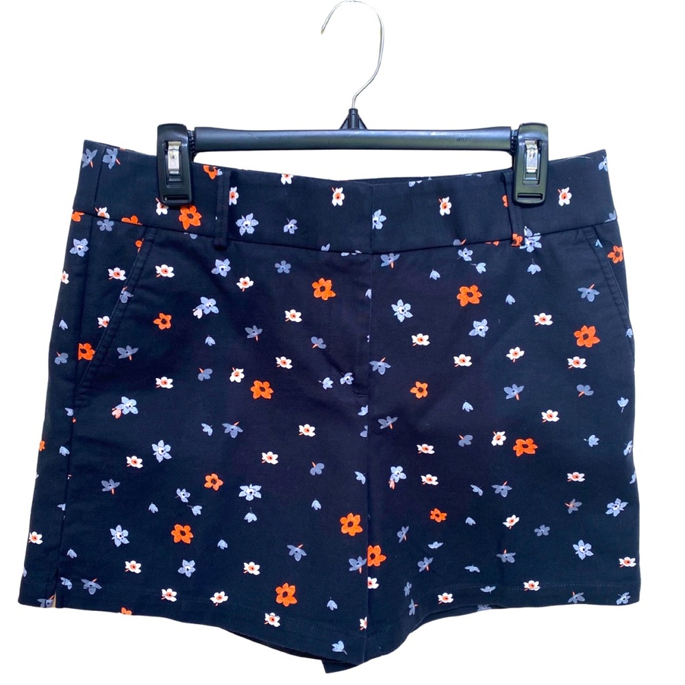 Ann Taylor Loft Flower Shorts, Size 6
